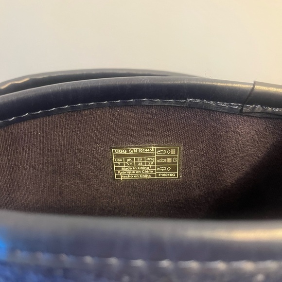 Ugg rainboots - Picture 6 of 6